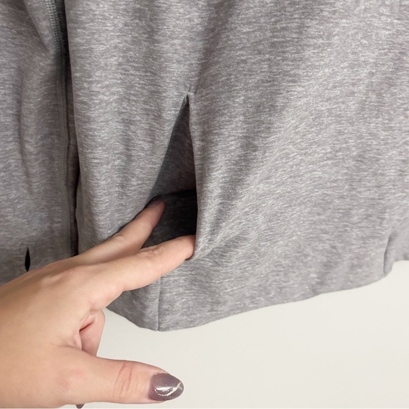 LULULEMON Make A Move Long Sleeve Funnel Neck Pullover - Picture 9 of 10